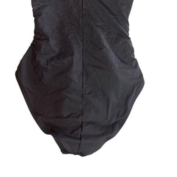 La Blanca Island Goddess Ruffle Black Ruched Slimming One Piece Swimsuit Size 6 - Picture 10 of 12